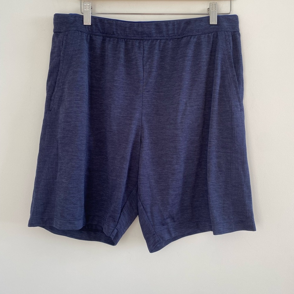 Uniqlo Men's Navy Athletic Shorts Size XL
